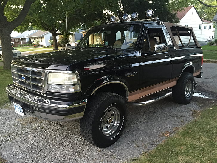 Ford, Bronco, 4 x 4, acidentada, carro preto, carro, veículo de terra