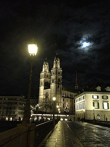 Цюрих, Гроссмюнстер, ночь, Церковь, Архитектура, Европа, Кафедральный собор