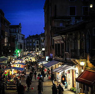 Venecia, Feria, Italia, en la noche, al caer la noche, al atardecer, Italiano