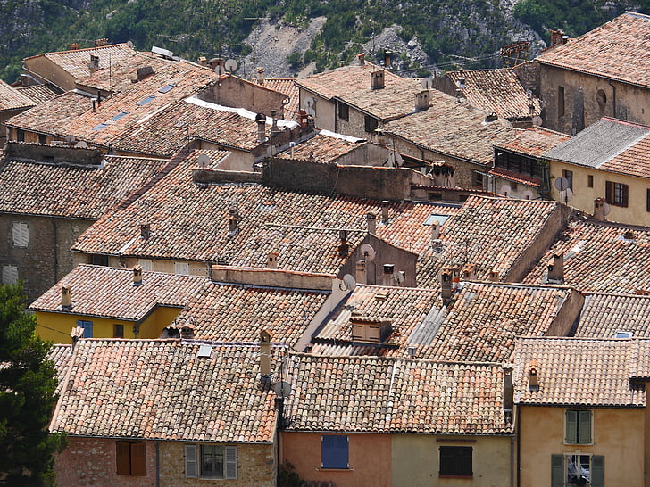 Lõuna-katused, savi potid, vermentino, Lõuna-Prantsusmaal, Bergdorf, pesastatud, Alpes-maritimes