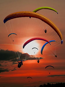 Paraglider, paragliding, vliegen, zon, zonsondergang, abendstimmung, avonturier
