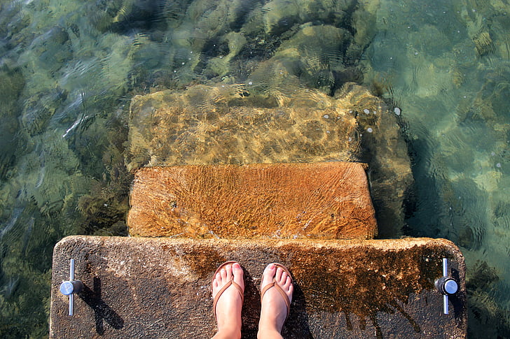 Mar, l'aigua, peus, sandàlies, xancletes, ona, clar