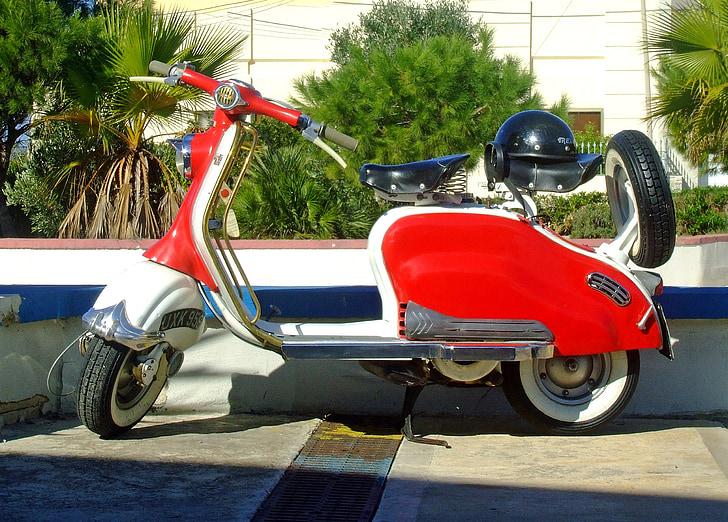 Lambretta, skoter, röd scooter, röd lambretta scooter, motorcykel, transport, motor
