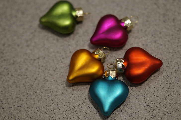 heart, heart shape, heart shaped, christmas ornaments, shine, shiny, kitsch