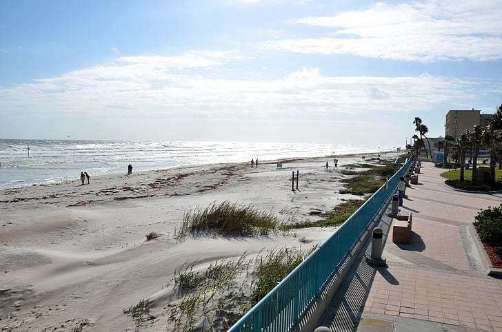 Daytona beach, Florida, Plaża, piasek, Ocean, Obiekt przy plaży, Promenada