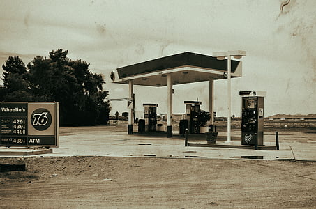 stations d’essence, désert, congé, vieux, couler, solitaire, noir blanc