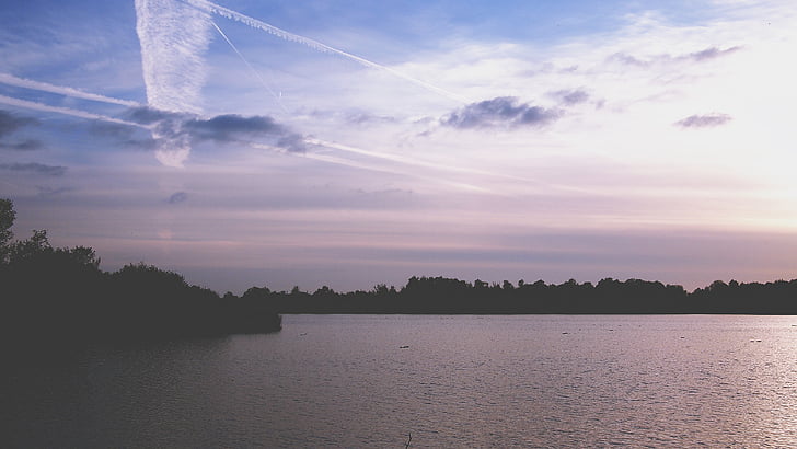 Lake, gedeeltelijk, bewolkt, luchten, zonsondergang, schemering, silhouet