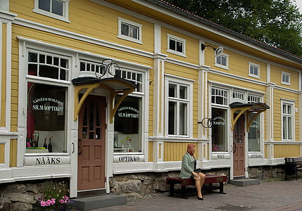 Финландия, Rauma, дървени къщи, павирана улица