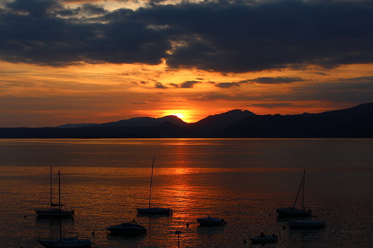 Garda, tramonto, montagne, Barche a vela, Abendstimmung, Lago, stato d'animo