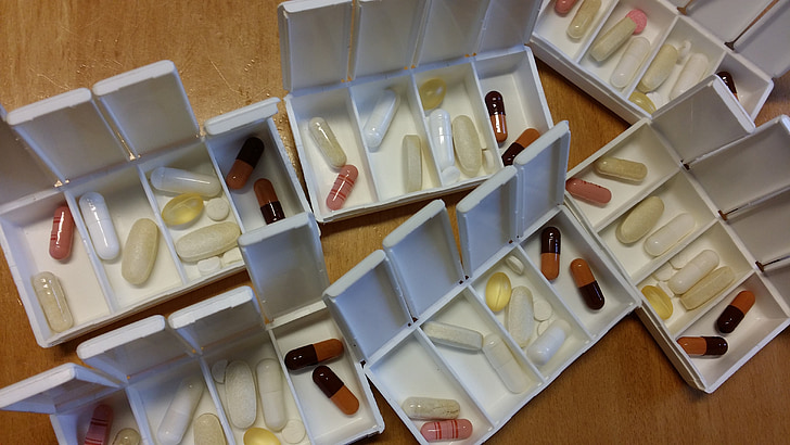 tablety, lekárske, choroby, chorý, liek, kapsula, lekáreň