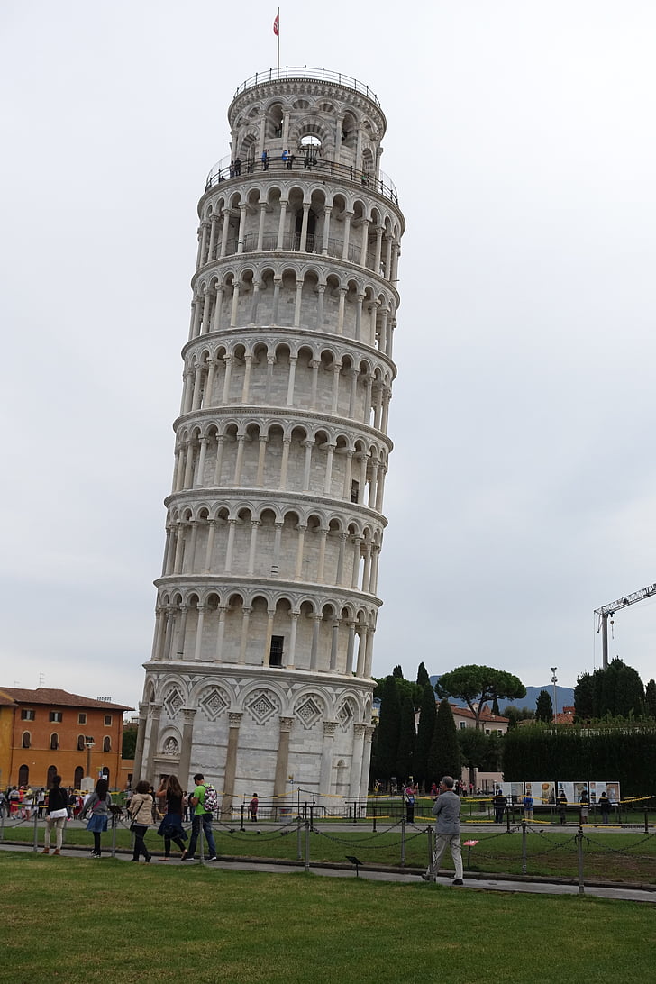 piza, Turnul, în Italia