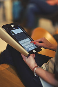 mãos, Tablet, tecnologia, toque, tela sensível ao toque, digitação, mulher