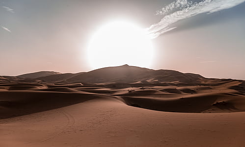Příroda, krajina, písek, poušť, slunce, mraky, obloha