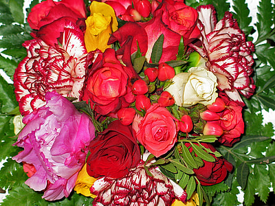 bouquet of flowers, florist, bouquet of roses, bouquet, love, flowers, roses