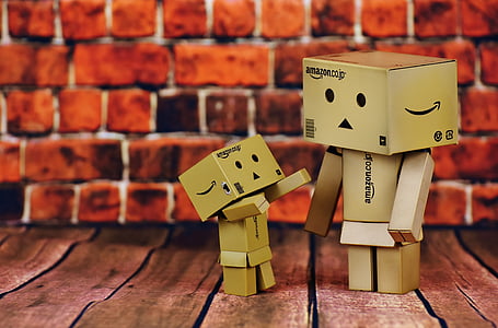 danbo, mom and child, figures, funny, cute, danboard, brick wall