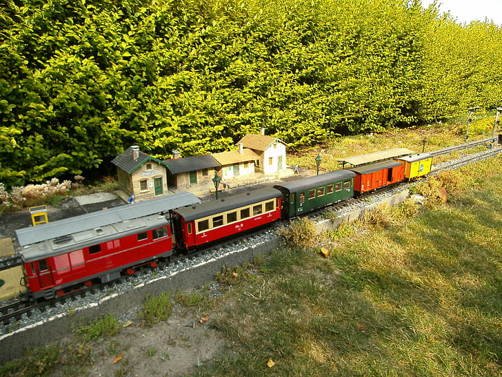 jardin ferroviaire, voie étroite, locomotive diesel, LGB, train miniature, jardin, train