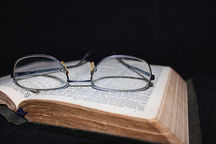 το βιβλίο, βιβλία, γυαλί, γυαλιά, λέξεις, σελίδα, σελίδες