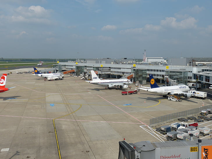 Flughafen, Transport, Flugverkehr, Luftfahrt, fliegen, Düsseldorf, Jet