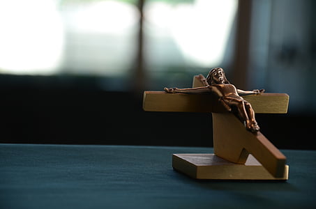 brown, wooden, crucifix, green, surface, photo, cross
