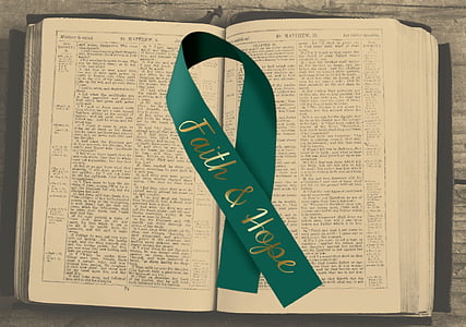 kanseri şerit, İncil, inanç, umut, kitap, Hıristiyanlık, din