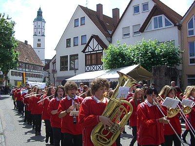 banda de música, langenauer schwäble, capa bebé rojo, uniforme, Capilla