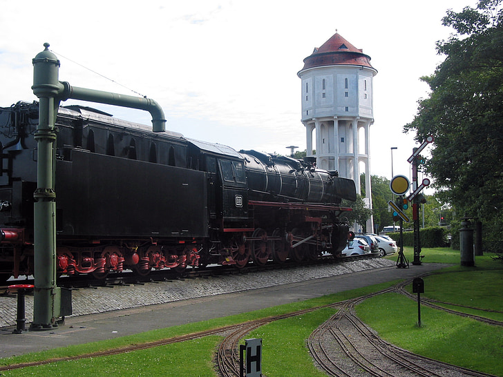Emden, Vodárenská věž, Loco, vlakem, lokomotiva