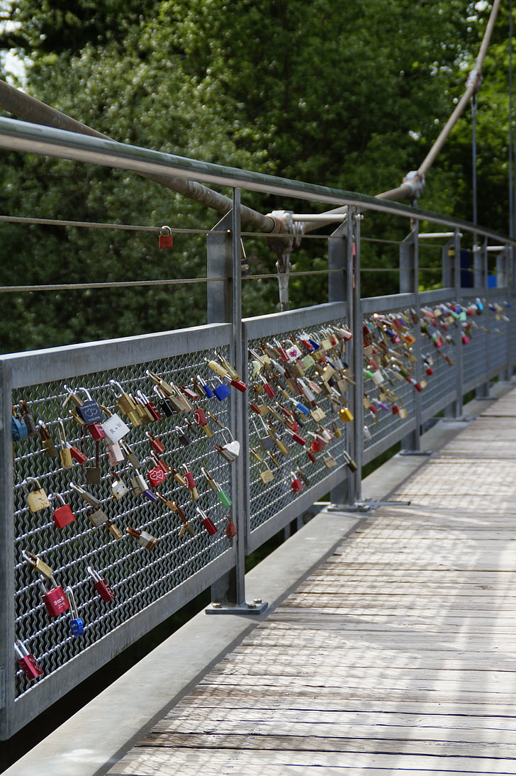 híd, szerelem zárak, várak, szerelem vár, lakat, szerelem, szerelmi szimbólum