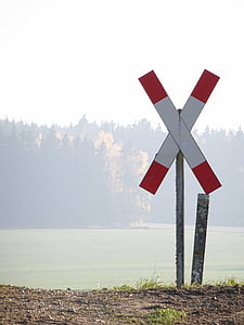 Nebel, Andreaskreuz, Zug, Hinweis, Straßenschild, Vorsicht, Bahnübergang