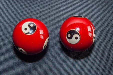 qi gong, balls, red, hollow balls, yin, yang, about