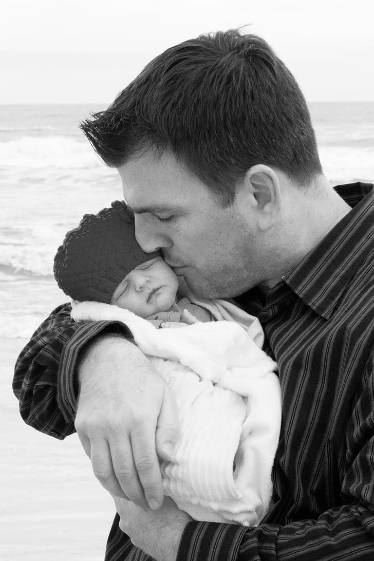 dad, baby, newborn, ocean, kiss, father, family