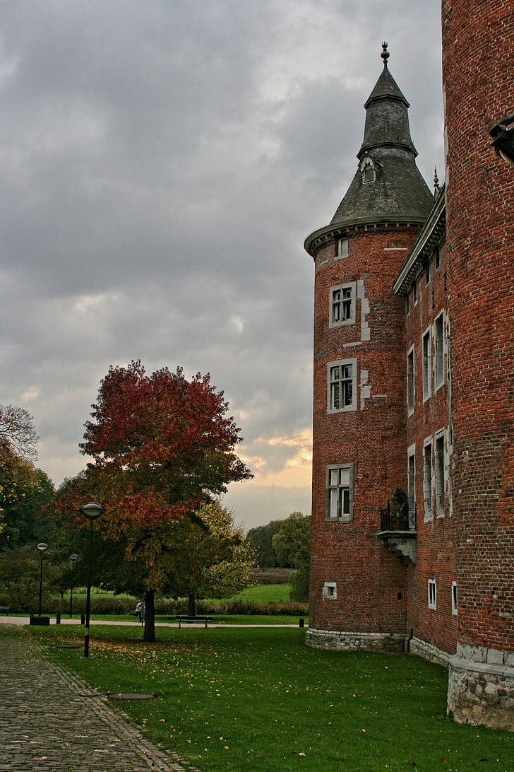 Belgie, Henegavsko, hrad