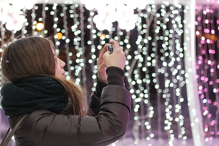 selfie, fons de llums, femella, telèfon mòbil, noia, llum, persona