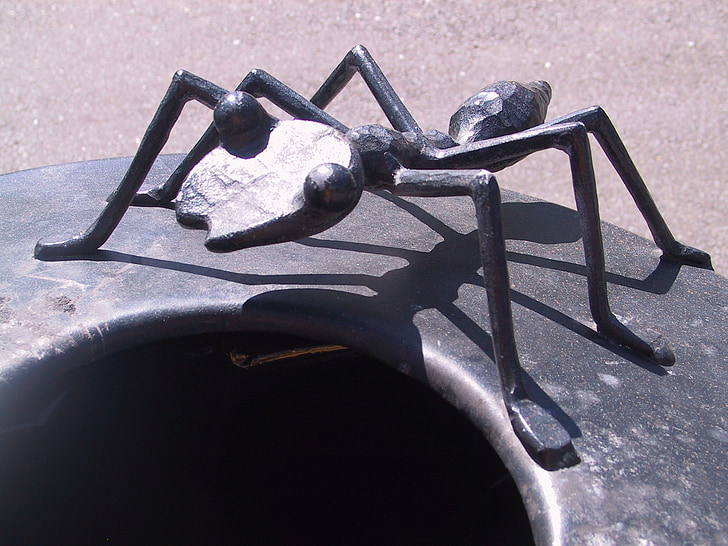 ant, artwork, crap bucket, waste bins, metal, iron, symbol