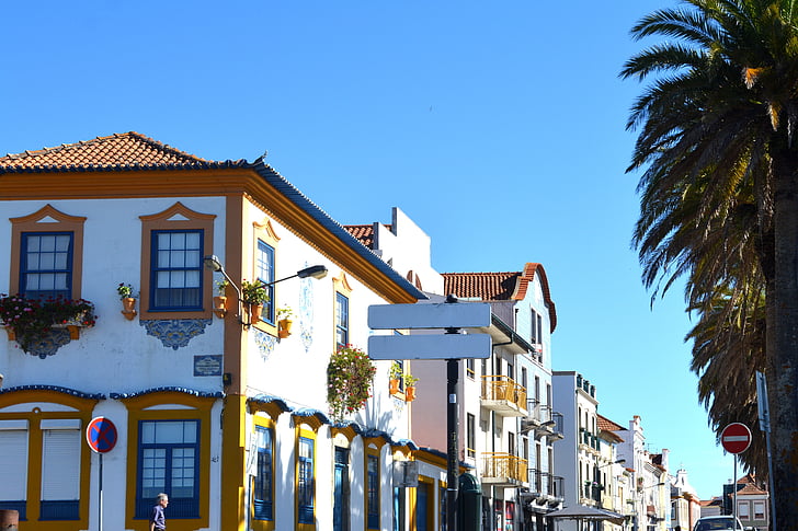 Aveiro, Portugália, gyönyörű hely, szép házak, építészet, utca, ház