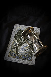 Tarot, cái chết, bộ đếm thời gian trứng, ma thuật, tài sản, biểu tượng, trong tương lai