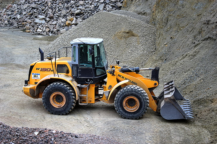 wheel loader, quarry, quarry operation, construction vehicle, removal, tipper, vehicle