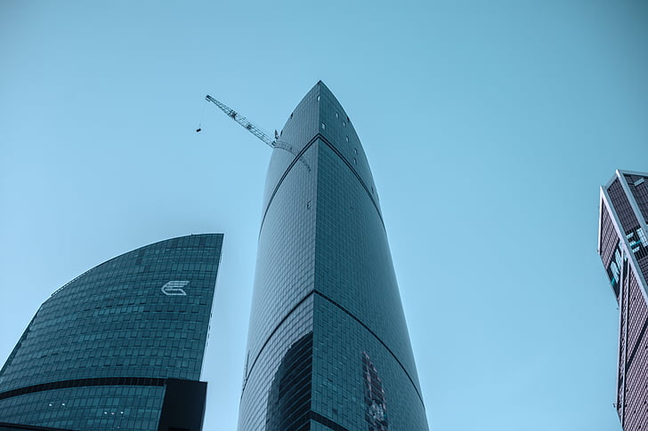 Moscow city, 2017, Rusko, podnikanie, viacpodlažné budovy, tmavo modrá obloha, okno