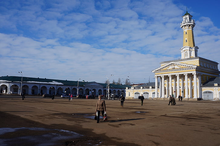 Kostroma, gebied, hemel, het platform, beroemde markt