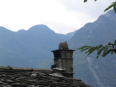 Valle de Aosta, chimenea, castillos