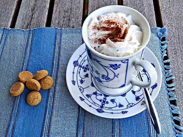 drink, hot chocolate, cocoa, with cream, whipped cream, topping, delft cup