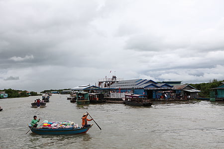 Tonle мъзга езеро, Камбоджа, плаващи домове, плаващи къщи