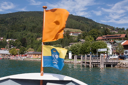 ship, ferry, boot, bug, water, lake, flag