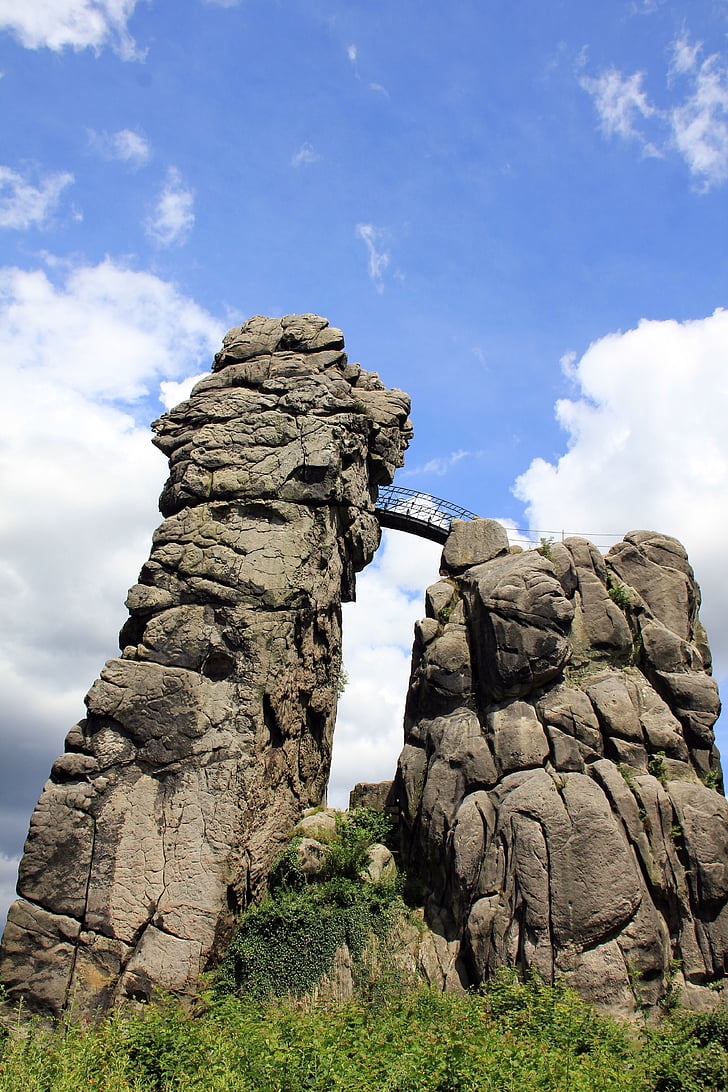 Externsteine, roca, bosque de Teutoburgo, piedras, naturaleza, cielo