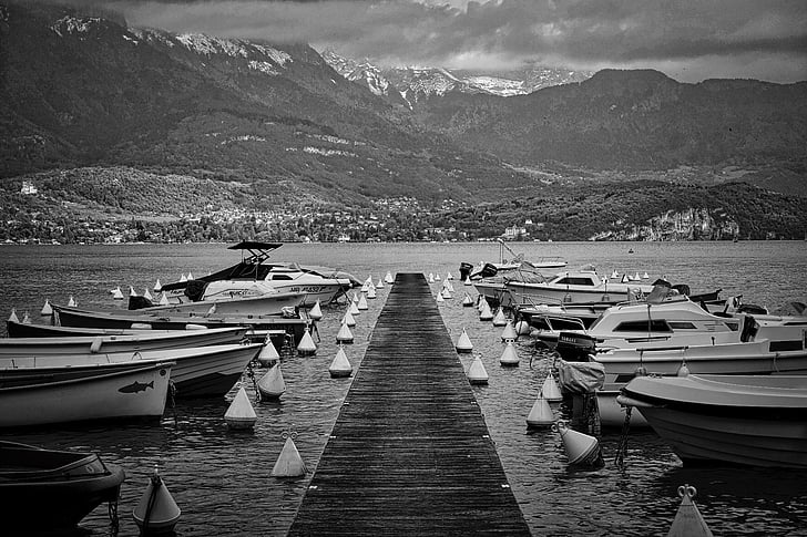 boats, ramp, perspective, mountains, recreation, water, boating