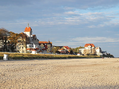 Kühlungsborn rietumu, Baltijas jūrā, Baltijas jūras piekraste, pludmale