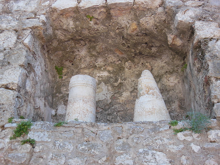 làpides funeràries de liburnian, greus pedres, Krk, Croàcia, antiguitat, arquitectura, història