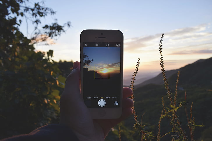 osoba, Holding, biela, iPhone, užívanie, obrázok, západ slnka