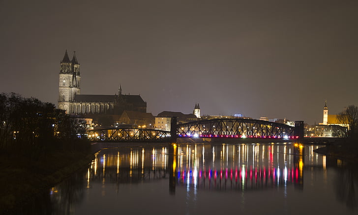 dom, magdeburg, hubbrücke, elbe, night photograph, illuminated, artwork