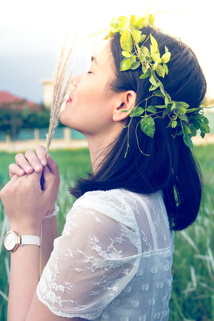 woman, green, vine, crown, day, time, flower