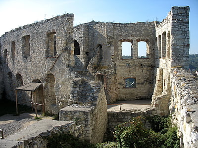 kazimierz dolny, castle, the ruins of the, monument, old buildings, lake dusia, tourism
